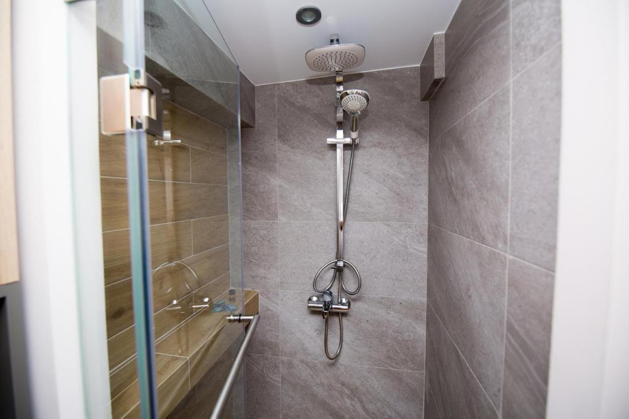 Helen Luxury Loft Design Meisonette-Apartment Αθήνα Εξωτερικό φωτογραφία