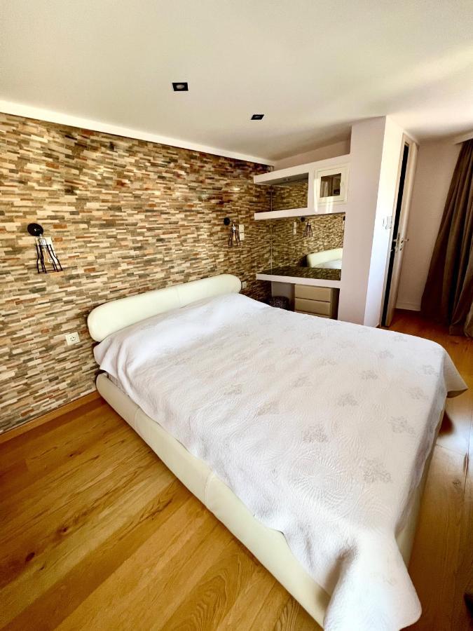 Helen Luxury Loft Design Meisonette-Apartment Αθήνα Εξωτερικό φωτογραφία