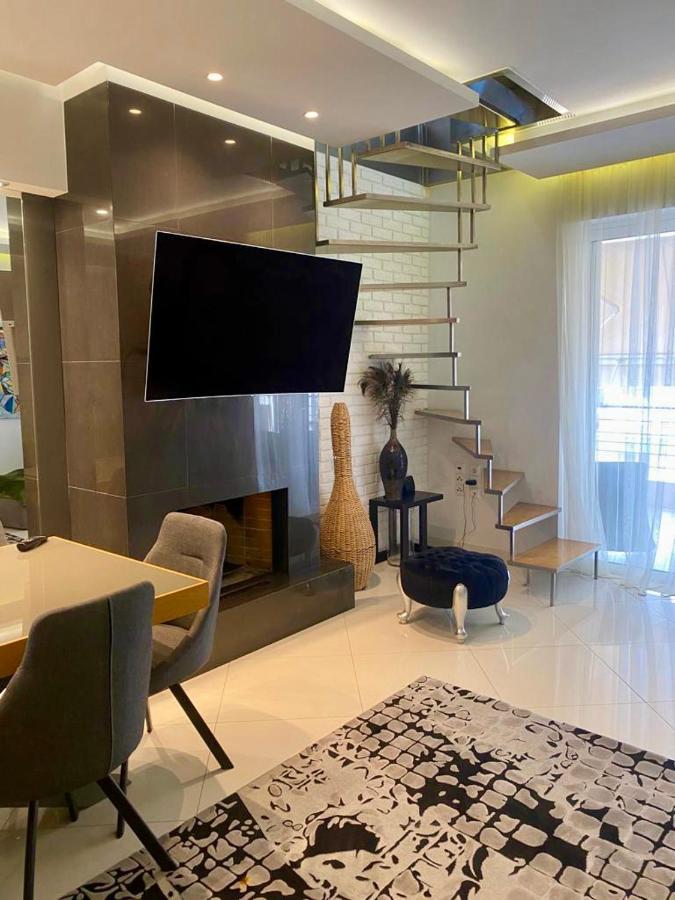 Helen Luxury Loft Design Meisonette-Apartment Αθήνα Εξωτερικό φωτογραφία